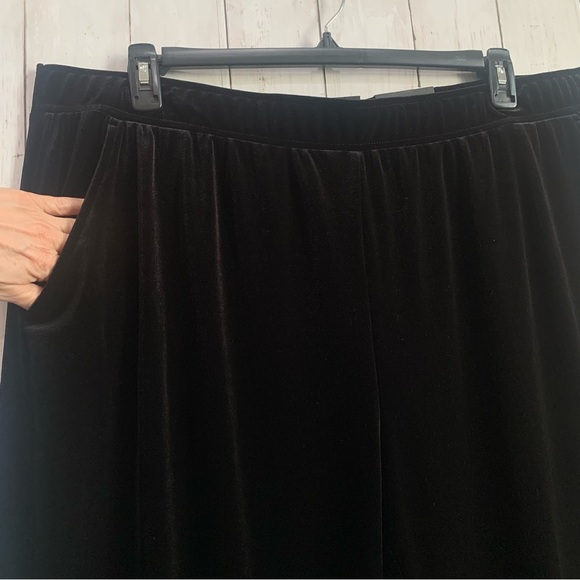 NWT Intro Love the Fit Black Velvet Pull-on Relaxed Wide Leg Elastic Waist Sz 3X - Picture 7 of 15
